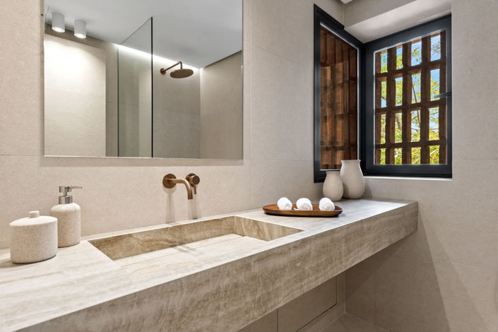 Image No.32-3 Bed Property for sale