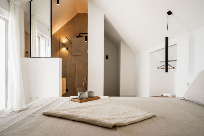 Image No.16-2 Bed Property for sale