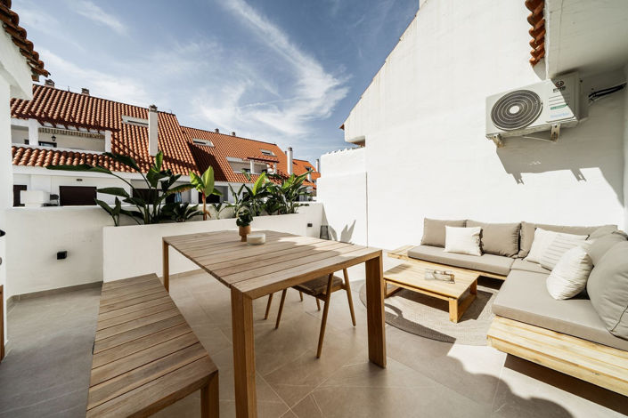 Image No.2-2 Bed Property for sale