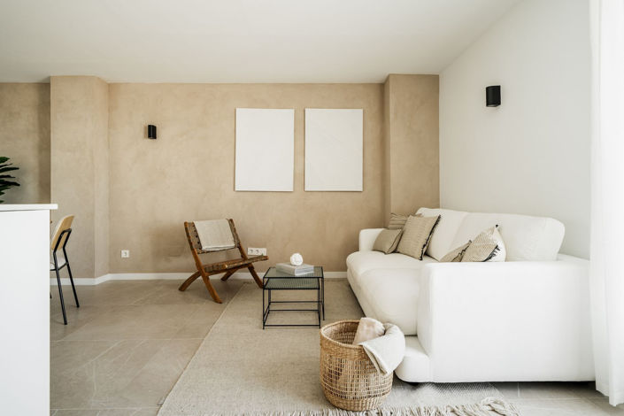 Image No.31-2 Bed Property for sale