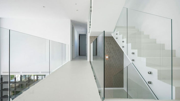 Image No.14-6 Bed Property for sale