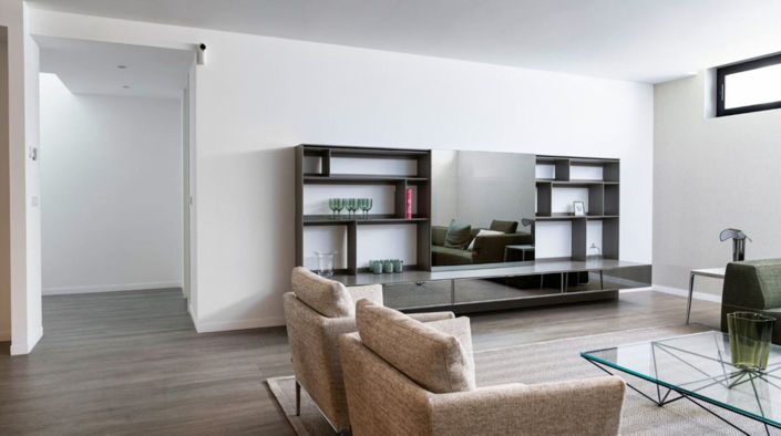 Image No.24-6 Bed Property for sale