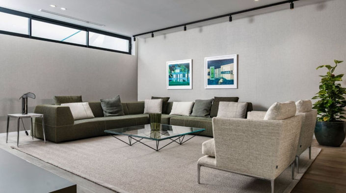 Image No.27-6 Bed Property for sale