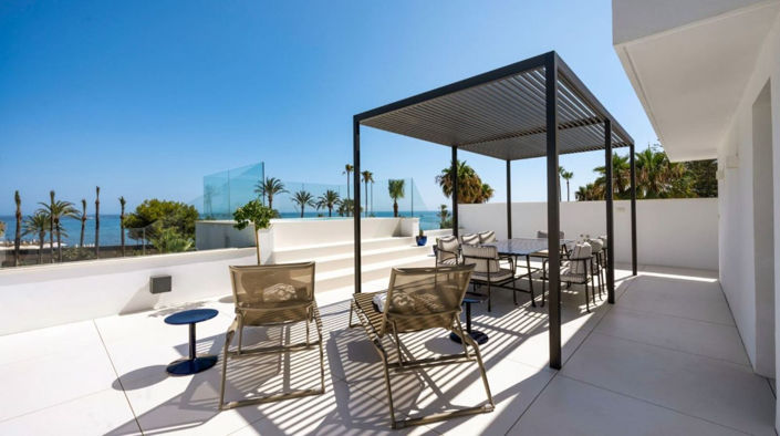 Image No.30-6 Bed Property for sale