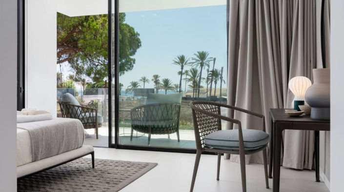 Image No.39-6 Bed Property for sale