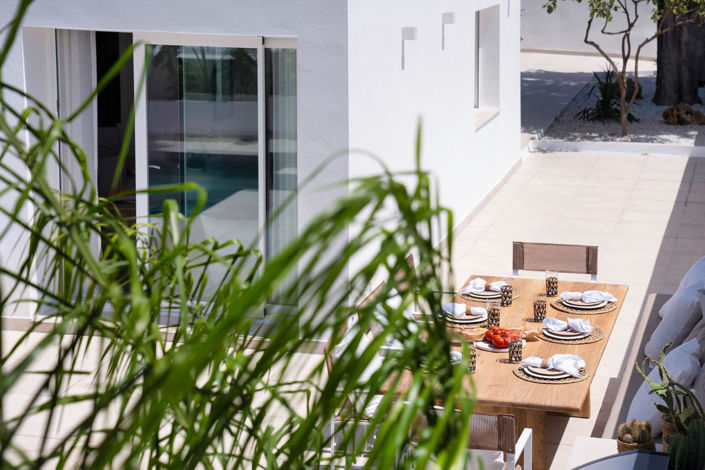 Image No.23-4 Bed Property for sale