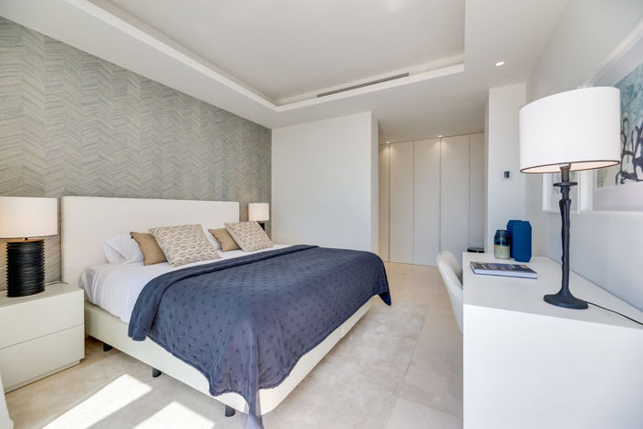 Image No.29-5 Bed Property for sale