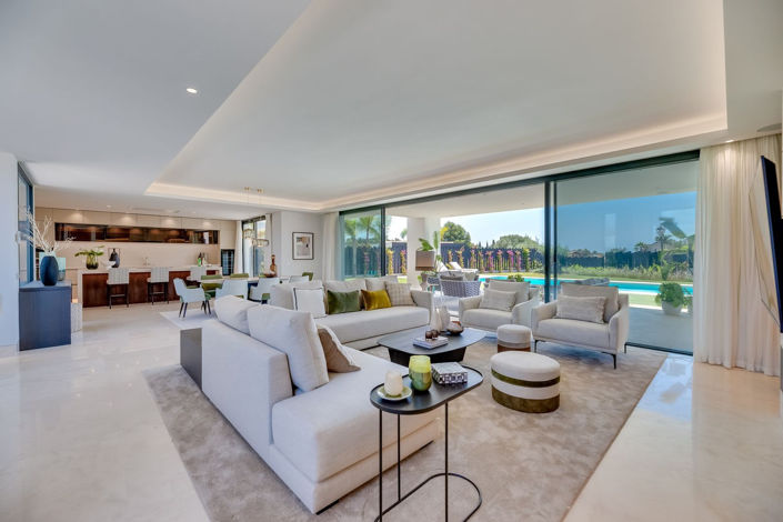 Image No.7-5 Bed Property for sale