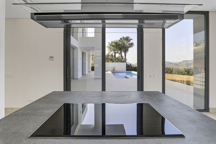 Image No.34-5 Bed Property for sale