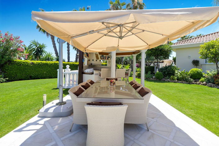 Image No.44-6 Bed Property for sale