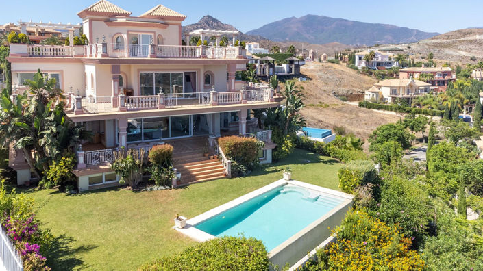 Image No.1-Propriété de 8 chambres à vendre à Benahavis