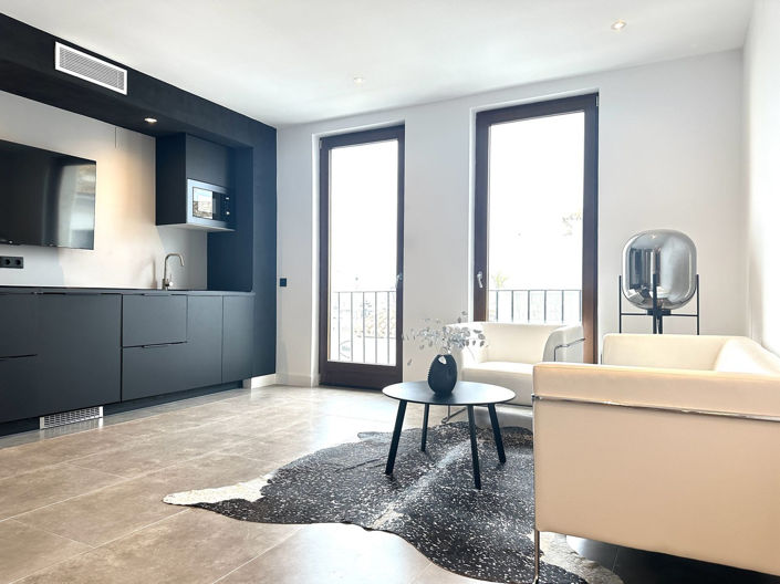 Image No.17-1 Bed Property for sale