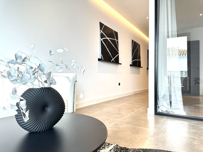 Image No.22-1 Bed Property for sale