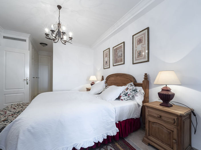 Image No.18-2 Bed Property for sale