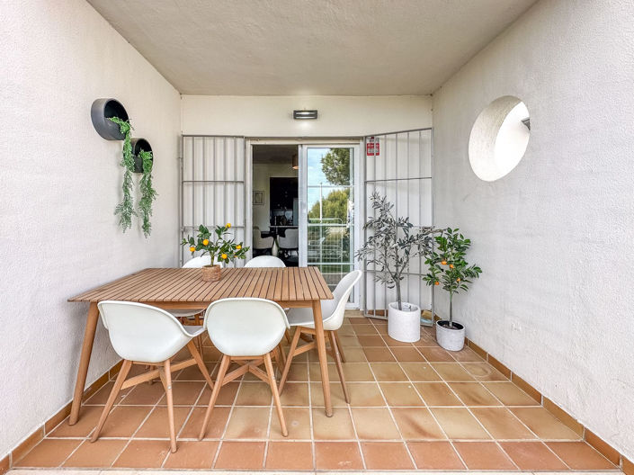 Image No.16-2 Bed Property for sale