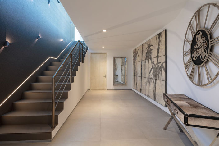 Image No.25-5 Bed Property for sale