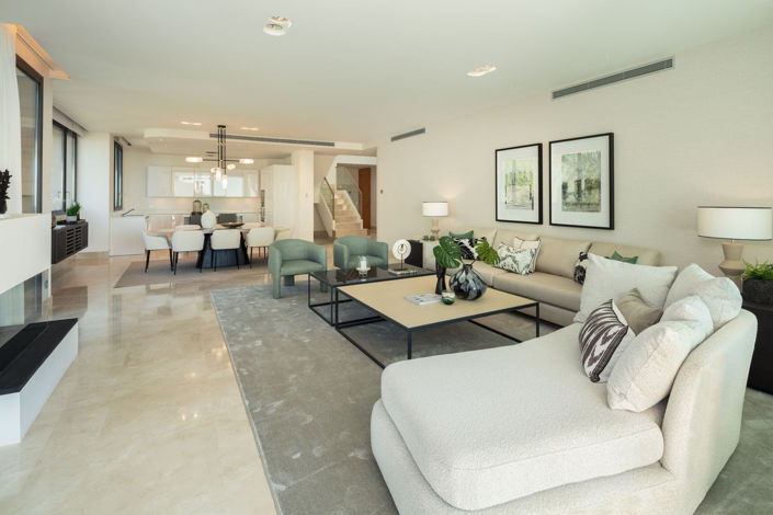 Image No.9-3 Bed Property for sale