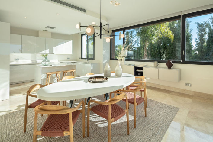 Image No.4-3 Bed Property for sale