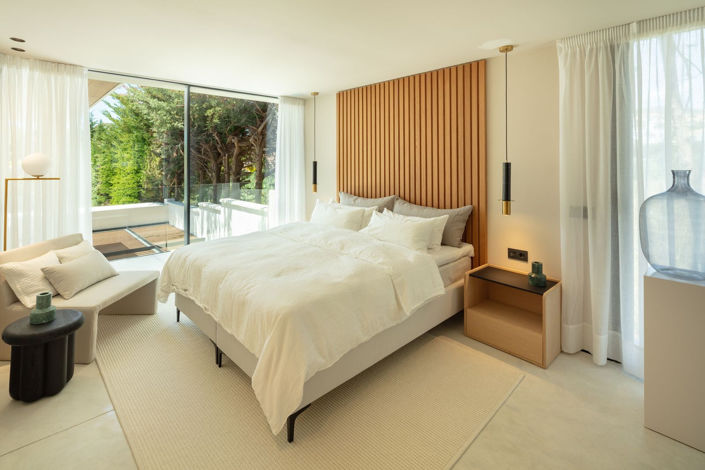 Image No.3-4 Bed Property for sale