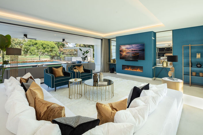 Image No.6-6 Bed Property for sale