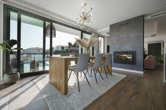 Image No.27-4 Bed Property for sale