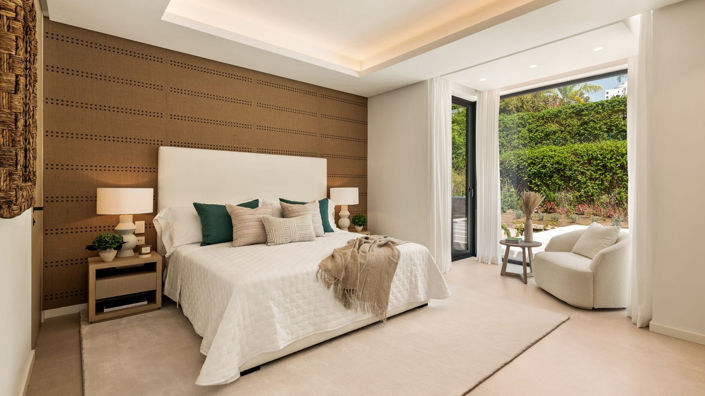 Image No.14-5 Bed Property for sale