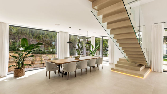 Image No.4-5 Bed Property for sale