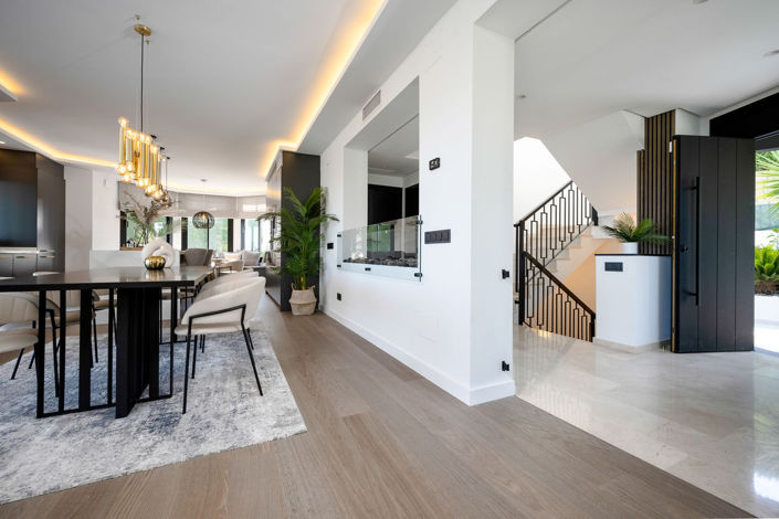 Image No.5-5 Bed Property for sale