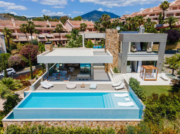 Image No.1-Propriété de 5 chambres à vendre à Nueva Andalucia