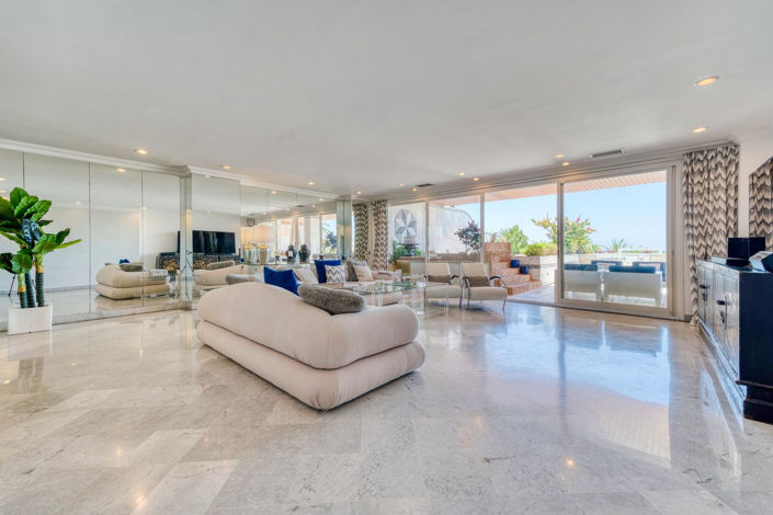 Image No.16-3 Bed Property for sale