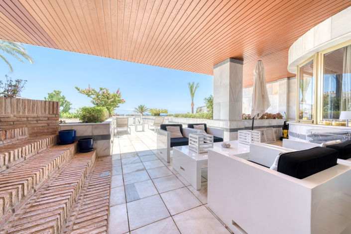 Image No.18-3 Bed Property for sale