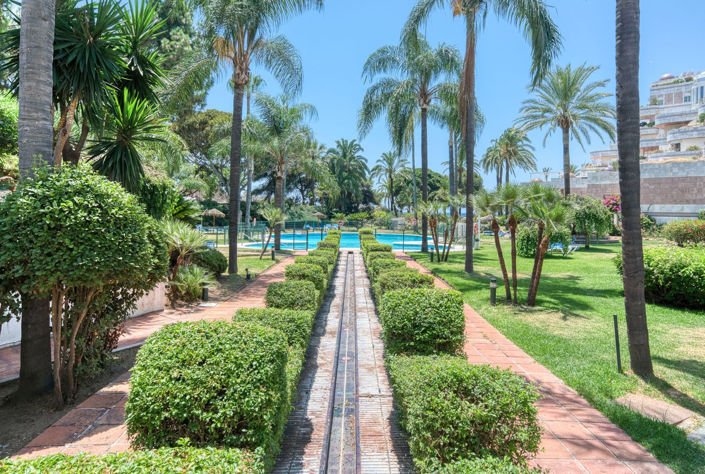 Image No.38-3 Bed Property for sale