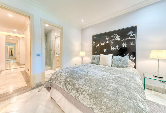 Image No.9-3 Bed Property for sale