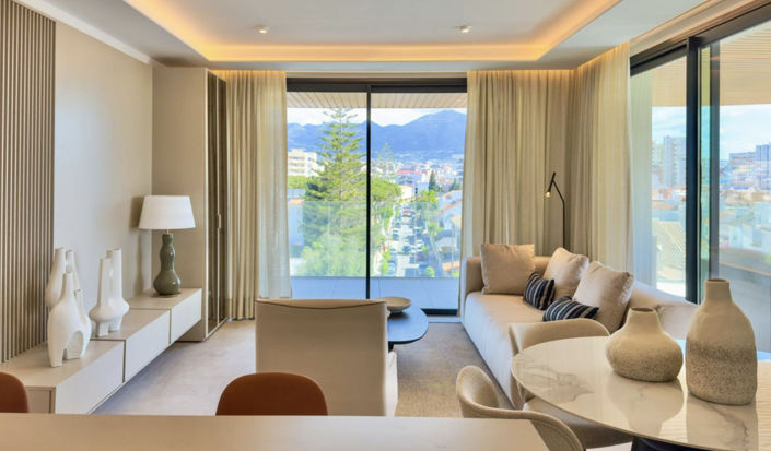 Image No.11-2 Bed Property for sale