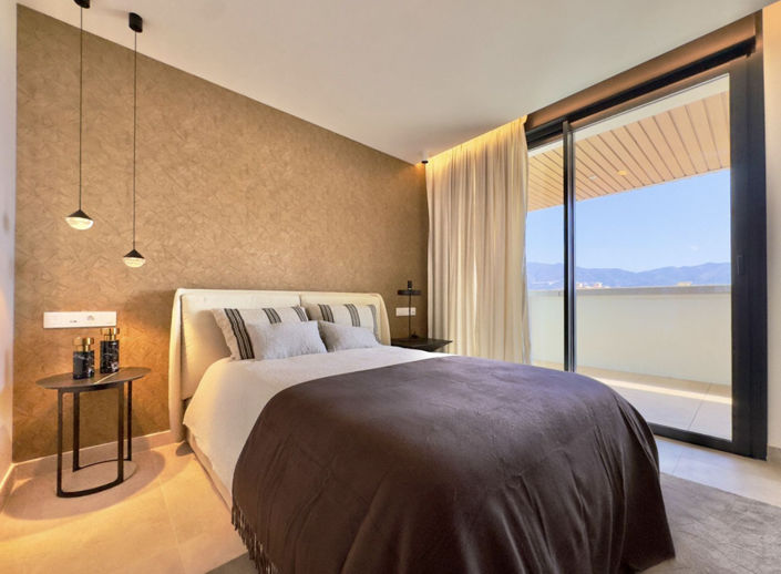 Image No.13-2 Bed Property for sale