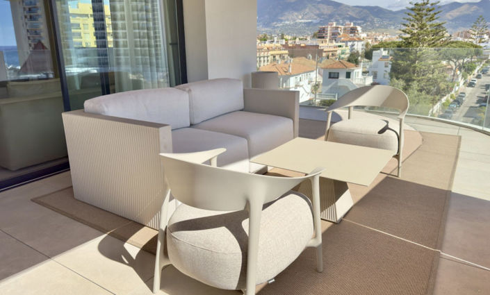 Image No.14-2 Bed Property for sale