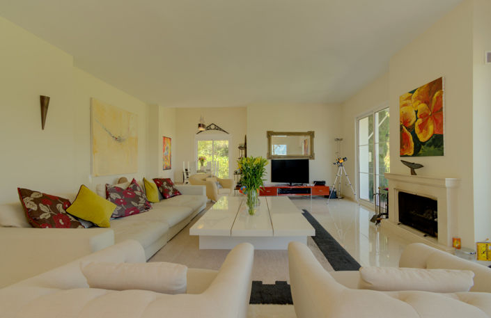 Image No.16-4 Bed Property for sale