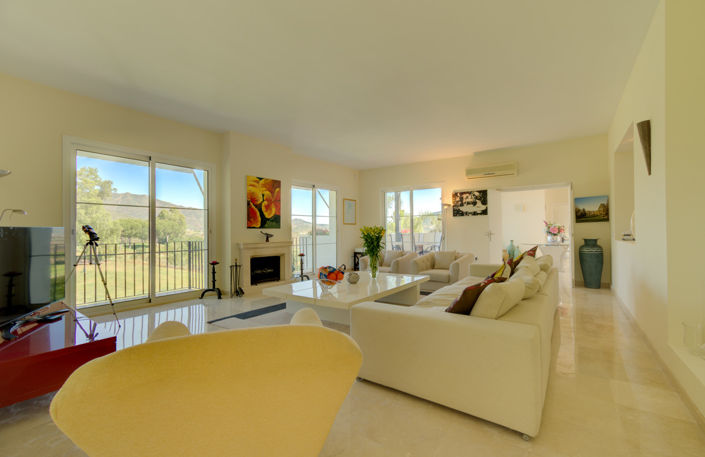 Image No.21-4 Bed Property for sale