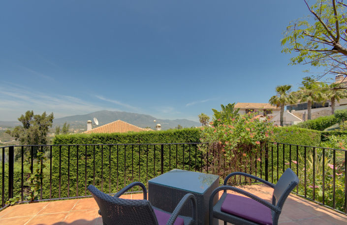 Image No.32-4 Bed Property for sale