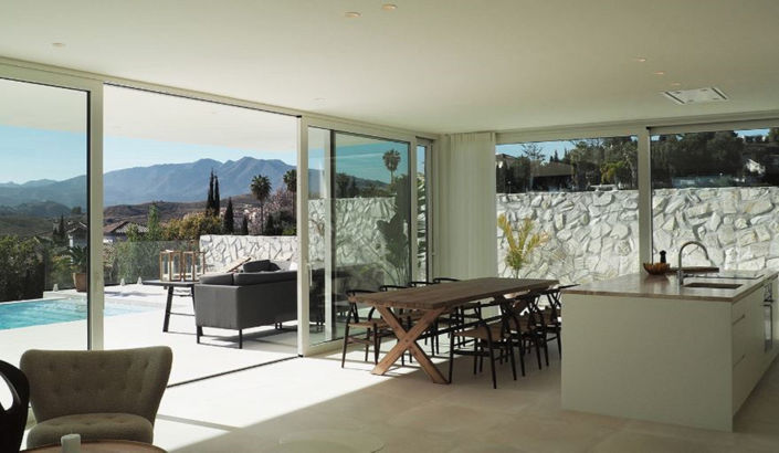 Image No.8-4 Bed Property for sale