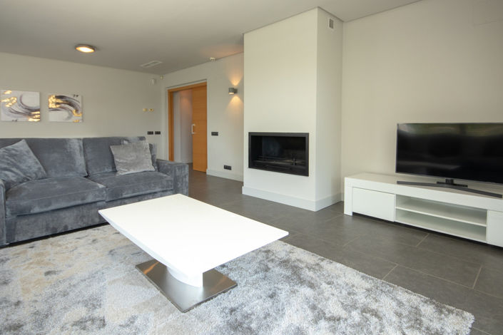 Image No.24-4 Bed Property for sale