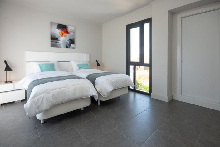 Image No.39-4 Bed Property for sale