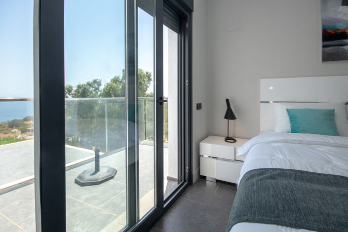 Image No.40-4 Bed Property for sale