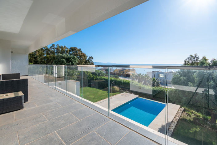 Image No.71-4 Bed Property for sale