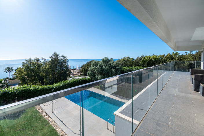 Image No.72-4 Bed Property for sale