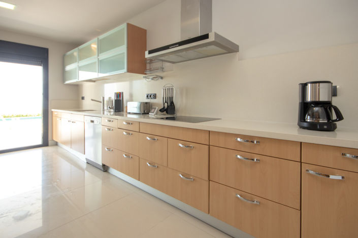 Image No.8-4 Bed Property for sale