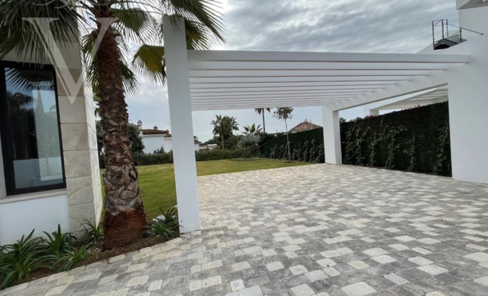 Image No.7-5 Bed Property for sale