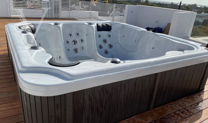 Image No.8-5 Bed Property for sale