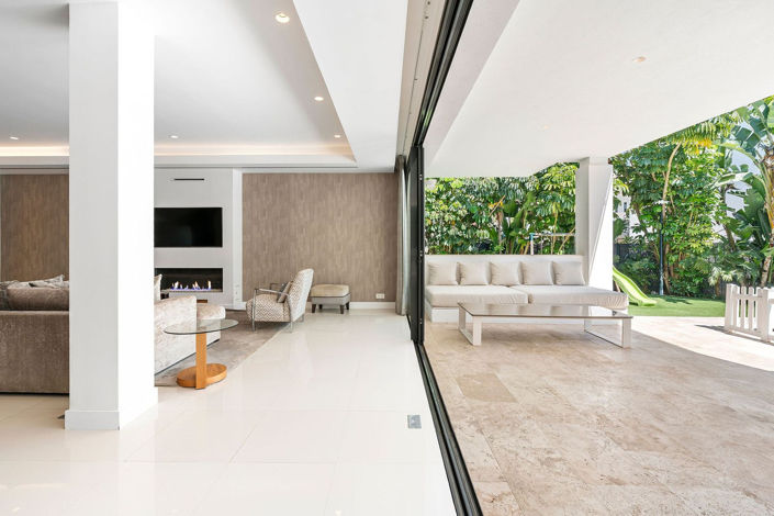 Image No.48-5 Bed Property for sale