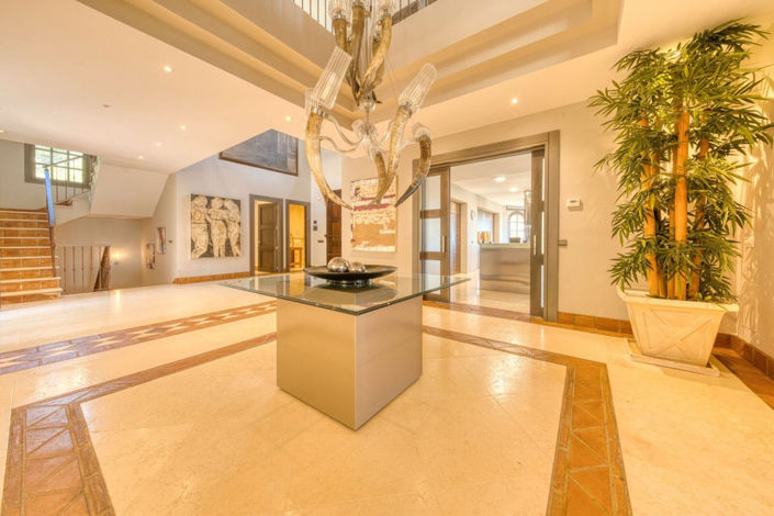 Image No.39-5 Bed Property for sale